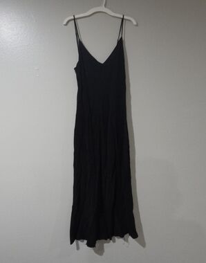 Wilfred Black V-Neck Spaghetti Strap Maxi Dress